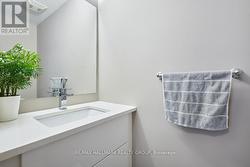 powder room 1/2 washroom - 