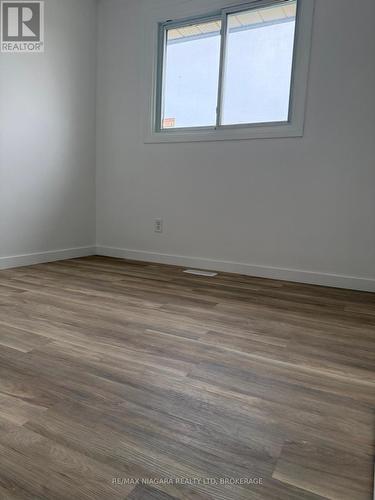 8006 Paddock Trail Drive, Niagara Falls (Ascot), ON - Indoor Photo Showing Other Room