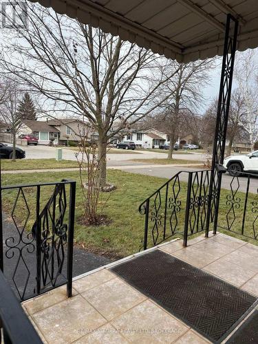 8006 Paddock Trail Drive, Niagara Falls (Ascot), ON - Outdoor