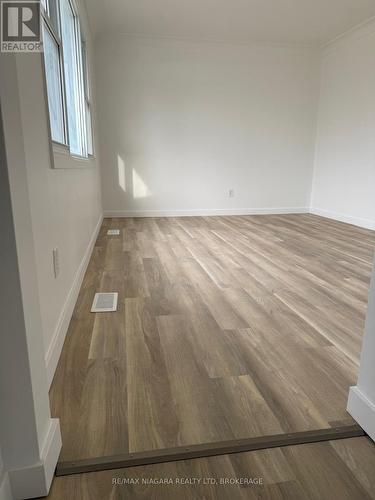 8006 Paddock Trail Drive, Niagara Falls (Ascot), ON - Indoor Photo Showing Other Room