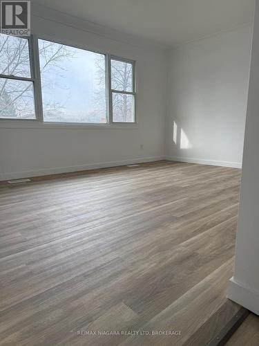 8006 Paddock Trail Drive, Niagara Falls (Ascot), ON - Indoor Photo Showing Other Room