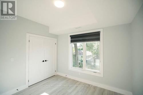 2 - 180 Prince Street W, Oshawa, ON - Indoor Photo Showing Other Room