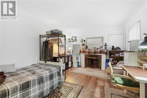 2 Gary Avenue, Hamilton, ON - Indoor Photo Showing Bedroom