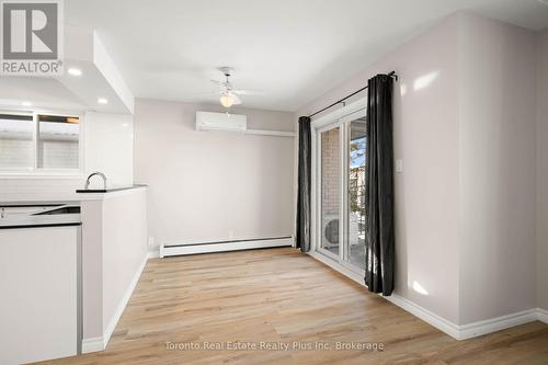 77 Second Avenue, Kitchener, ON - Indoor Photo Showing Other Room