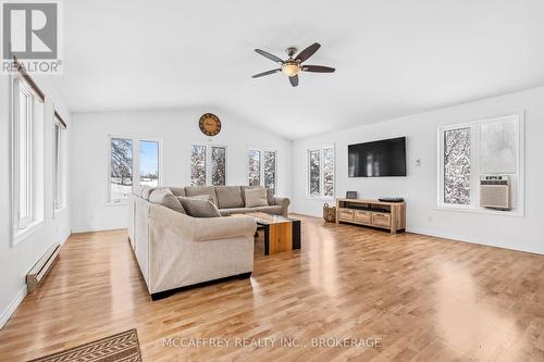 25 Jones Street, Stone Mills (Stone Mills), ON - Indoor Photo Showing Living Room
