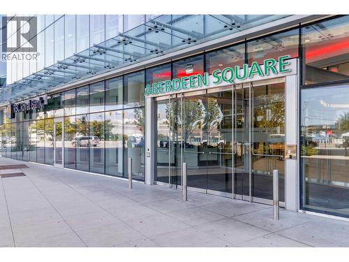 2215/ 2220-4000 No. 3 Road, Richmond, BC 