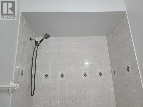 5232 Alicante Street, Mississauga, ON - Indoor Photo Showing Bathroom