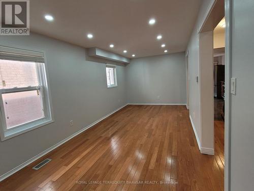 5232 Alicante Street, Mississauga, ON - Indoor