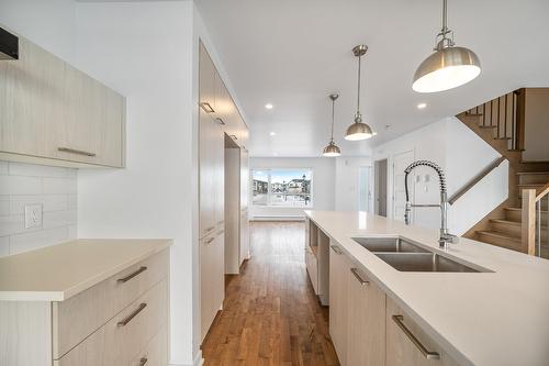 Cuisine - 1009 Rue Armand-Daigle, Beloeil, QC - Indoor Photo Showing Kitchen With Double Sink With Upgraded Kitchen