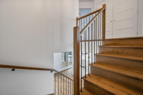 Escalier - 1009 Rue Armand-Daigle, Beloeil, QC - Indoor Photo Showing Other Room