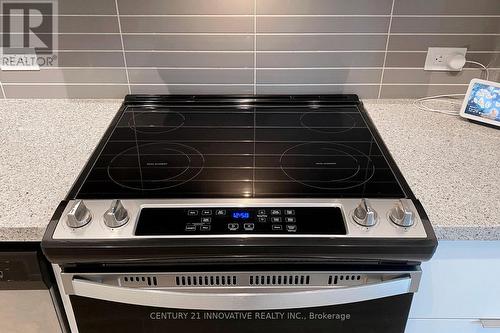 #25 - 30 Tretti Way, Toronto, ON - Indoor Photo Showing Kitchen