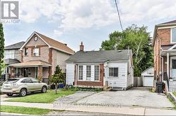 MAIN - 406 NAIRN AVENUE  Toronto, ON M6E 4J3