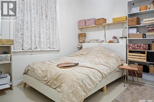 1124 Victoria Avenue, Regina, SK - Indoor Photo Showing Bedroom