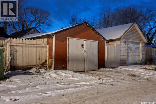 1124 Victoria Avenue, Regina, SK - Outdoor