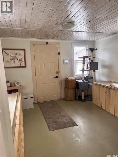 1124 Victoria Avenue, Regina, SK - Indoor