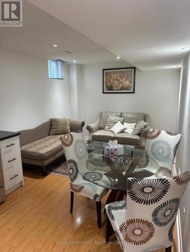 5415 Longford Drive, Mississauga, ON - Indoor