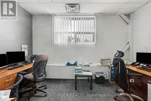 27 & 29 - 2100 Thurston Drive, Ottawa, ON 