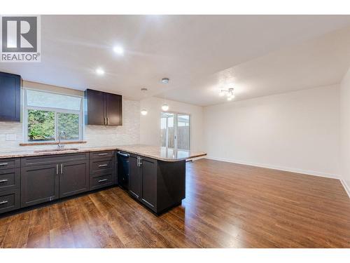 8008 Ash Street, Richmond, BC - Indoor Photo Showing Kitchen