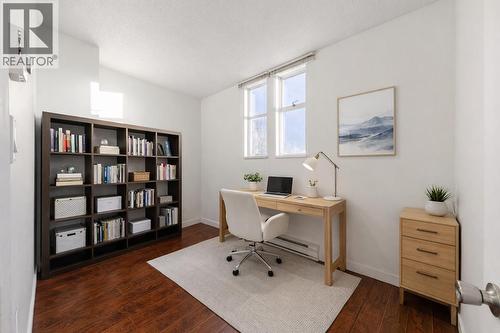 8008 Ash Street, Richmond, BC - Indoor Photo Showing Office