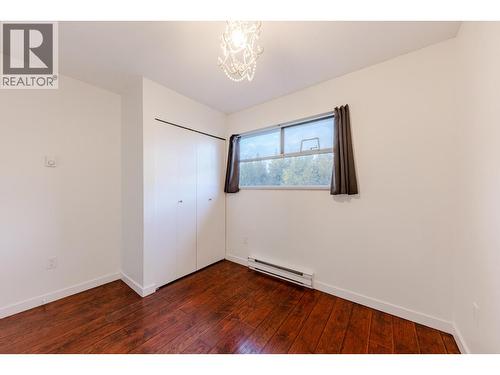 8008 Ash Street, Richmond, BC - Indoor Photo Showing Other Room