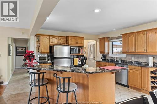 6578 Concession 6 North, Amherstburg, ON - Indoor Photo Showing Kitchen