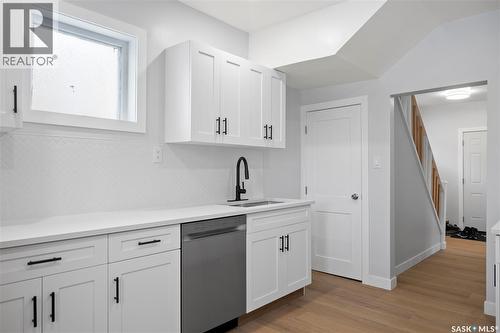 2111 Osler Street, Regina, SK - Indoor Photo Showing Kitchen