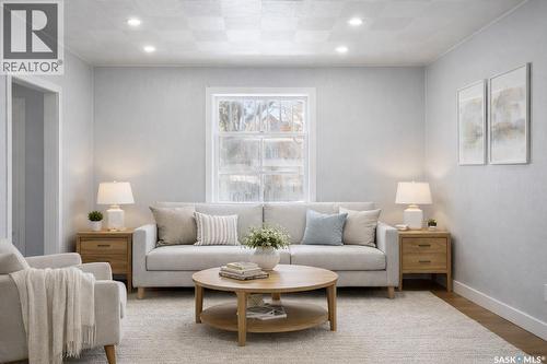 2111 Osler Street, Regina, SK - Indoor Photo Showing Living Room