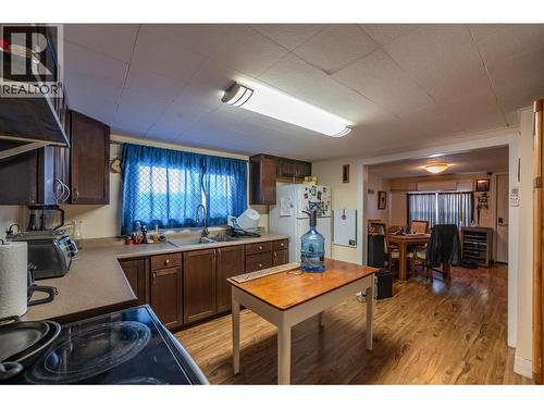 463 Heales Avenue, Penticton, BC - Indoor