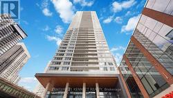1015 - 17 BATHURST STREET  Toronto, ON M5V 0N1