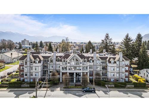 102 45700 WELLINGTON AVENUE|Chilliwack Proper West  Chilliwack, BC V2P 2E4