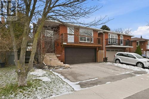 2344 Glastonbury Road, Burlington, ON - Outdoor With Balcony