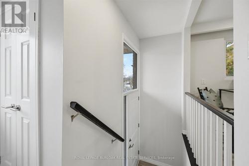 2344 Glastonbury Road, Burlington, ON - Indoor Photo Showing Other Room