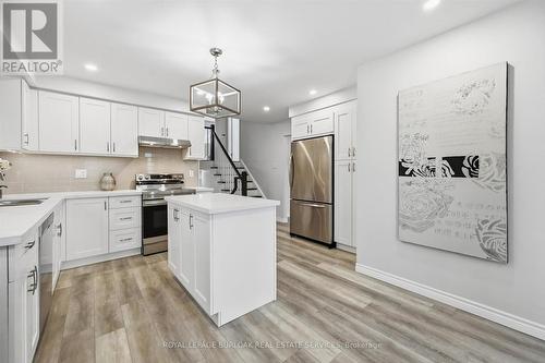 2344 Glastonbury Road, Burlington, ON - Indoor Photo Showing Kitchen With Double Sink