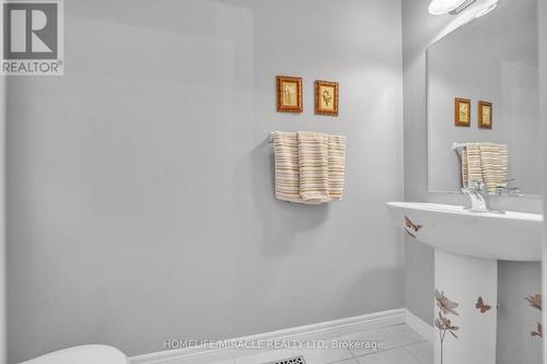 79 Elmbank Trail, Kitchener, ON - Indoor Photo Showing Bathroom