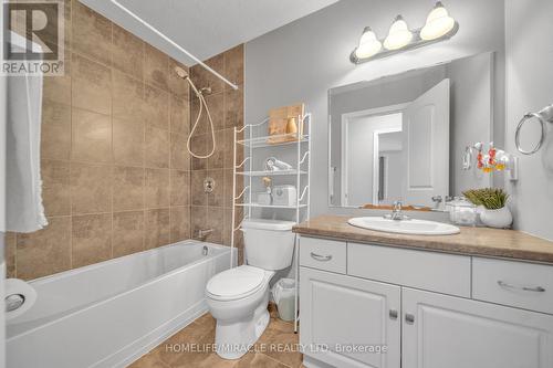 79 Elmbank Trail, Kitchener, ON - Indoor Photo Showing Bathroom