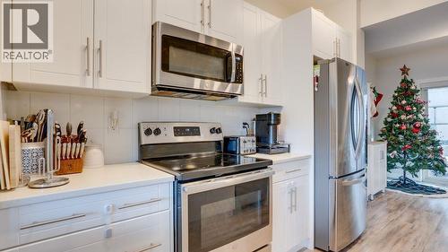 4600 Okanagan Avenue Unit# 26, Vernon, BC - Indoor Photo Showing Kitchen With Stainless Steel Kitchen