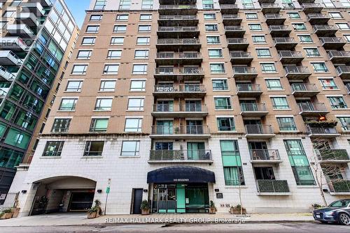 1206 - 200 BESSERER STREET  Ottawa, ON K1N 0A7