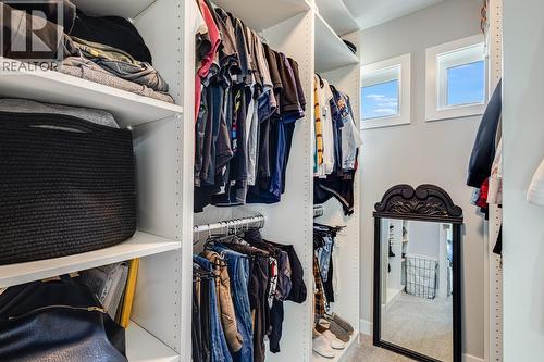 1435 Cara Glen Court Unit# 101, Kelowna, BC - Indoor With Storage