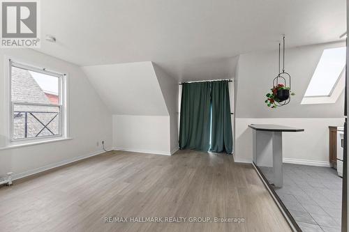Unit 3 - 132 Flora Street, Ottawa, ON - Indoor Photo Showing Other Room