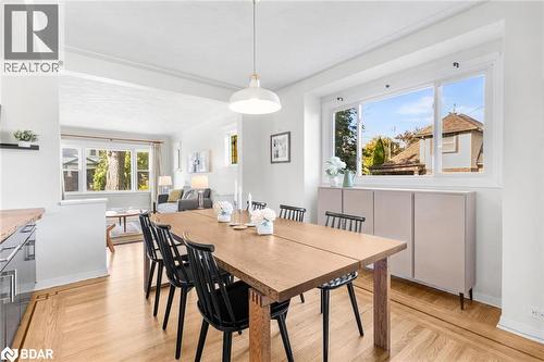 263 Houghton Avenue S, Hamilton, ON - Indoor Photo Showing Dining Room