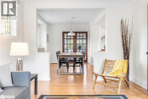 263 Houghton Avenue S, Hamilton, ON - Indoor Photo Showing Living Room
