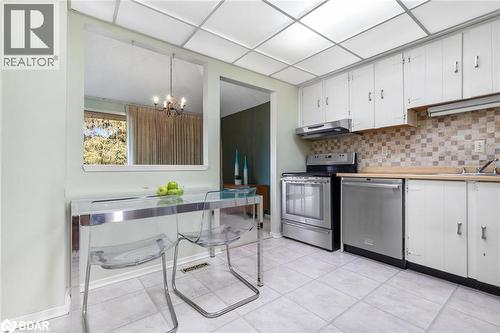 4097 Pheasant Run, Mississauga, ON - Indoor Photo Showing Kitchen