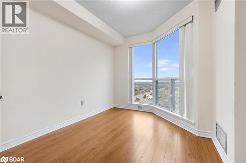 2155 Burnhamthorpe Road W Unit# 1604, Mississauga, ON - Indoor Photo Showing Other Room