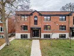 1-4811 Av. Lacombe  Montréal (Côte-Des-Neiges/Notre-Dame-De-Grâce), QC H3W 1R6