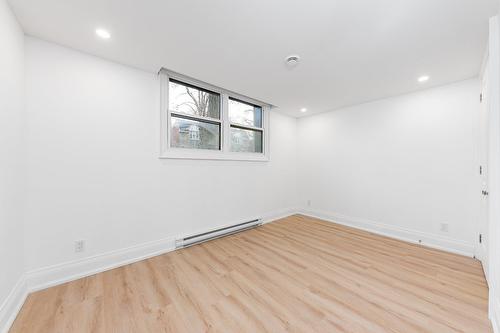 Chambre à coucher principale - 1-4811 Av. Lacombe, Montréal (Côte-Des-Neiges/Notre-Dame-De-Grâce), QC - Indoor Photo Showing Other Room