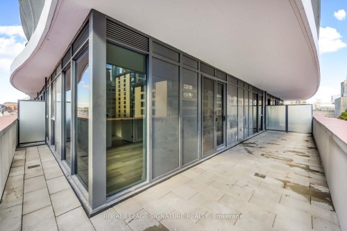 504-280 Dundas Street W, Toronto, ON - Outdoor With Exterior