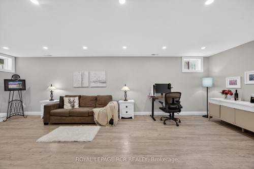 17 Arlow Road, Caledon, ON - Indoor