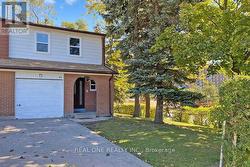 45 DUNDALK DRIVE  Toronto, ON M1P 4V1