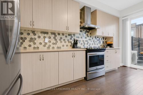 217 Salterton Circle, Vaughan, ON - Indoor Photo Showing Kitchen