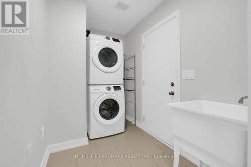 217 Salterton Circle, Vaughan, ON - Indoor Photo Showing Laundry Room